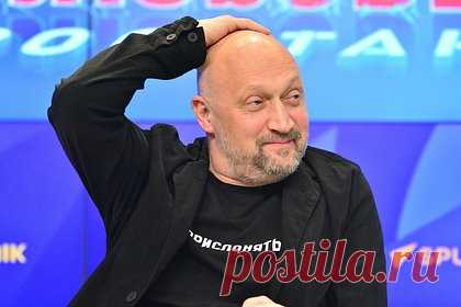 Гоша Куценко пожаловался на «развращенный» вкус зрителей. Российский актер Гоша Куценко пожаловался на то, что стало сложно создавать «пристойные» сценарии, так как вкус кинозрителей стал более «развращенным». 55-летний актер отметил, что зрителей не всегда удается рассмешить юмористическими картинами, используя лишь «чистые приемы».
