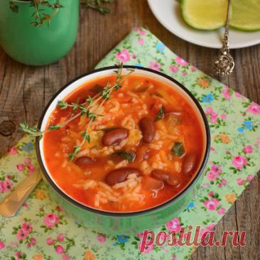 Пряный томатно-фасолевый суп с рисом