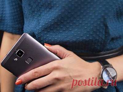 Huawei D8 станет новым флагманом компании Некоторое время назад глава мобильного подразделения Huawei Хэ Ган заявил, что в следующем году они намерены расширить линейку устройств высокого класса. Одним из них, по слухам, станет Huawei D8. Впервые об этом смартфоне стало известно ещё в ноябре 2014 года, когда в сеть попала "дорожная карта" Huawei по выпуску новых устройств на 2015 год. Согласно тому документу, Huawei D8 должен был быть представлен раньше Mate 8, однако до конца этого…