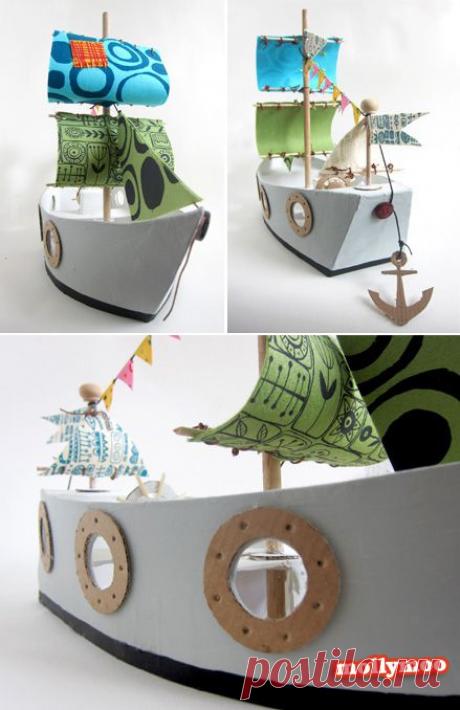 MollyMooCrafts Cardboard Toys - DIY Pirate Ship