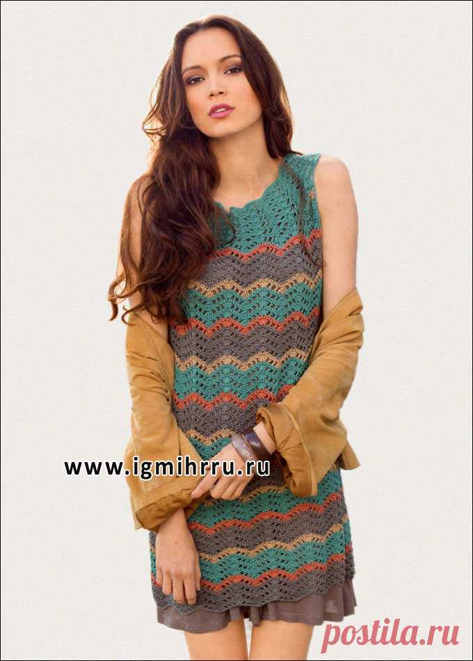 Летняя туника с разноцветными полосами из зигзагов. Крючок