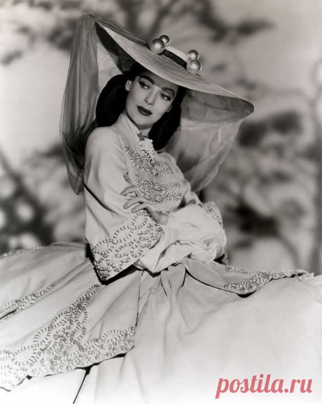 Лоретта Янг Loretta Young