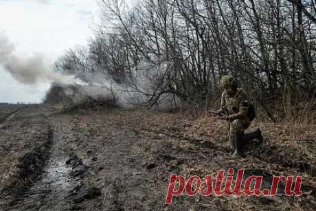 Российский офицер рассказал о трехдневном бое по отражению наступления ВСУ. В течение трех дней российские войска в боях у населенного пункта Орехов на запорожском направлении, где проходило отражение наступления Вооруженых сил Украины (ВСУ), успешно громили западную бронетехнику. Об этом рассказал офицер ВС РФ, действовавший в составе роты в местах сражений.