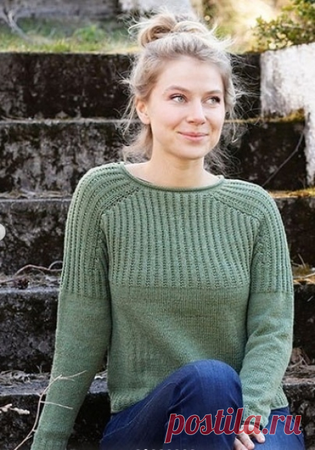 Джемпер Lucky Clover от Drops.

Перевод и публикация best_patterns @nettenataly