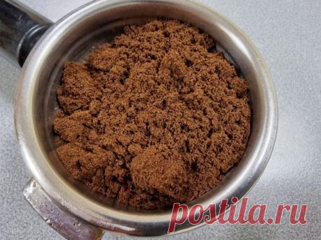 Как использовать спитый кофе на даче: неочевидные способы для грядок и цветника. Большинство просто отправляет кофейный жмых в мусор, не догадываясь о его скрытых талантах для участка.