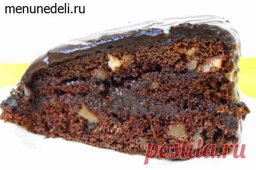 Шоколадный торт с грецкими орехами