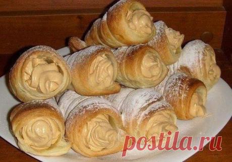Лучшие кулинарные рецепты: Слоёные трубочки с кремом - очень просто!