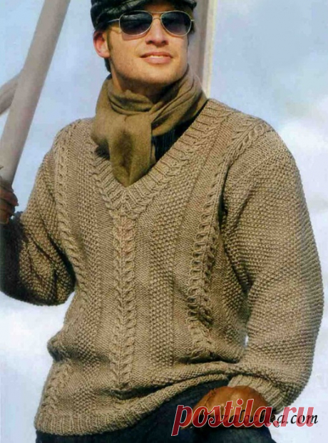 Мужской пуловер с V-образным вырезом