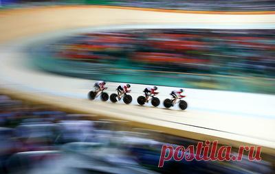 Чемпионат мира по велоспорту на треке с участием россиян стартует в Чили. На турнире выступят Яна Бурлакова, Алина Лысенко, Екатерина Евланова, Никита Кирильцев и Валерия Валгонен