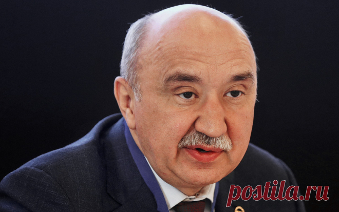 «Коммерсантъ» узнал о просьбе студентов освободить ректора КФУ из СИЗО. «Тысячи» жителей города Елабуги, студенты, преподаватели, чиновники и ученые выступили с требованием освободить ректора Казанского федерального университета (КФУ) Ильшата Гафурова, которого обвиняют по статье о заказном убийстве, из СИЗО «Матросская Тишина», пишет «Коммерсантъ».