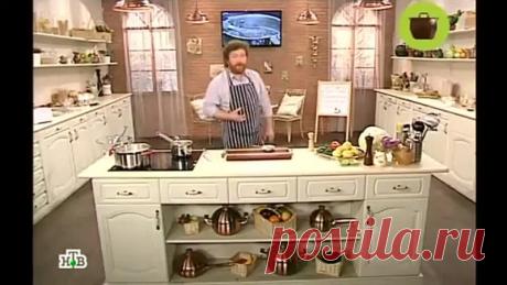 Готовим с Алексеем Зиминым - 'Кухня бывшего СССР'

Новый подход предложит Алексей Зимин в приготовлении привычных для многих блюд советского обеда. Сегодня в меню вошли баклажанная икра, голубцы с судаком и лимонное желе. Для такого обеда лучше всего выбирать и приобретать продукты на рынке. Алексей попутно
Показать ещё