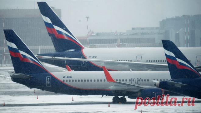 Самолет "Аэрофлота" вынужденно сел в Новосибирске из-за попавшей в него молнии. Летевший из Москвы в Томск самолет вынужденно сел в Новосибирске из-за необычного природного явления. Об этом сообщает Life со ссылкой на Shot. 14 января сообщалось, что самолет, выполнявший рейс SU1538 до Томска, был перенаправлен на ...