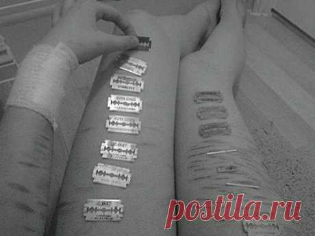 Лучшие друзья часто менялись, я верю только тем, кто со мной остались.