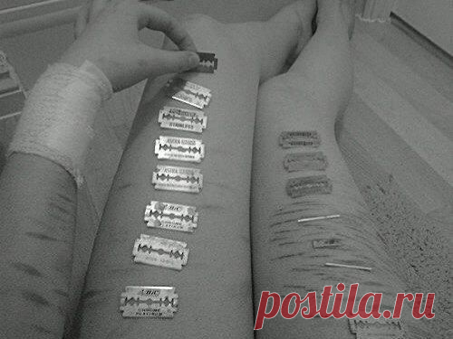 Лучшие друзья часто менялись, я верю только тем, кто со мной остались.