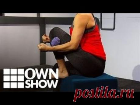 Если болят колени, всегда пользуюсь этим трюком! Нужно только полотенце…