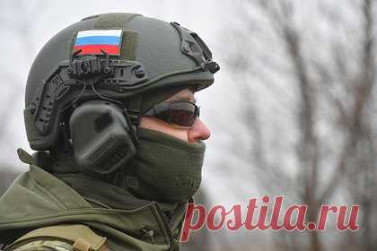 Вернувшегося с СВО бойца не впустили в клуб и предложили «пройти за угол». Приехавшего в отпуск участника специальной военной операции не впустили в два нижегородских клуба. Причиной отказа в обоих случаях стала военная форма, которую солдат не успел сменить на гражданскую одежду. Реакция охраны одного из заведений была жесткой, бойцу предложили «пройти за угол».