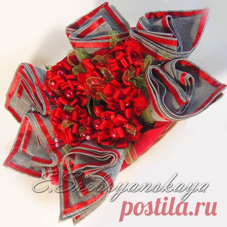 Кольца для салфеток: «КРАСНАЯ ГОРКА» 
Коллекция: «ЦВЕТОЧНОЕ ПОЛЕ» 
GOLD-FLOWER FIELD-RED HILL 
Elena Srebryanskaya / Елена Сребрянская
ES Elf Silvery / Серебристый Эльф / ES

 © https://www.livemaster.ru/item/24394917-podarki-k-prazdnikam-krasnaya-gorka