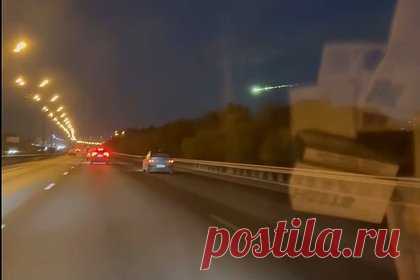 Обломок пролетевшего над Москвой метеорита врезался в дом