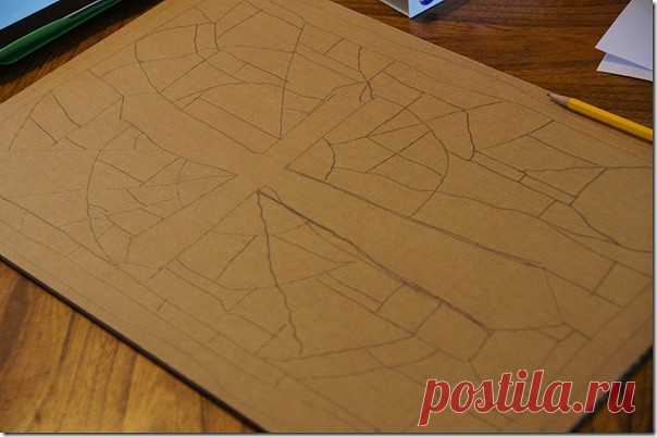 Фольга- удивительный материал! Творчество на его основе делает изделие ярким и выделяющимся! 
Уверены, вам понравится делать витражи на фольге!  Для изготовления такой красоты понадобится фольга ,толстый картон, клей-пистолет, клей ПВА и разноцветные маркеры! 
i-shag.ru - мы за интересное обучение!