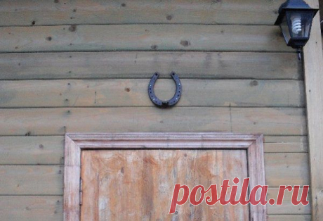 Подкова на счастье – как повесить, чтобы повезло