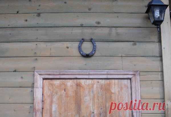 Подкова на счастье – как повесить, чтобы повезло