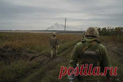 Военный эксперт оценил сроки нового наступления ВСУ. Военный эксперт Владислав Шурыгин оценил возможные сроки нового наступления Вооруженных сил Украины. По его словам, в ближайшие недели украинские военнослужащие вновь попытаются нанести удар на ряде направлений до начала распутицы и первых морозов. «Наступление подчиняется законам стратегии», — отметил он.
