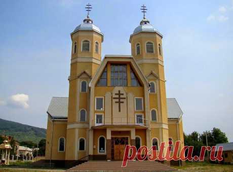 Виноградів - греко-католицька церква﻿