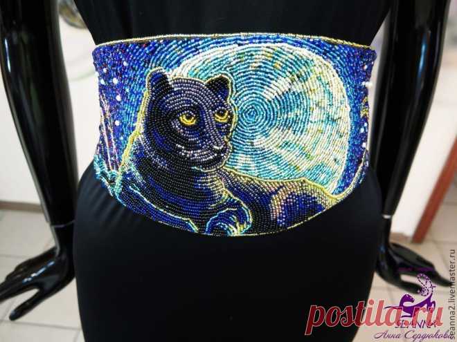 Купить Пояс-кушак-оби, вышитый бисером, безразмерный "Пантера и Луна" - тёмно-фиолетовый