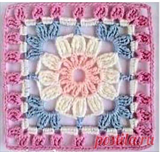 Цветочный мотив, связанный крючком