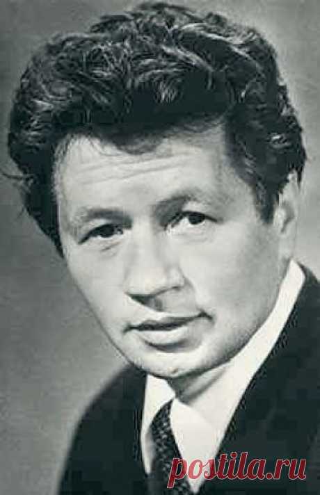 Веселый герой с печальным взглядом Леонид Быков