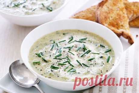 Celeriac, broccoli and watercress soup