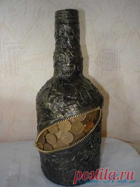 Бутылочка с монетками