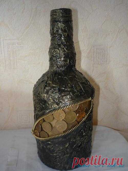 Бутылочка с монетками