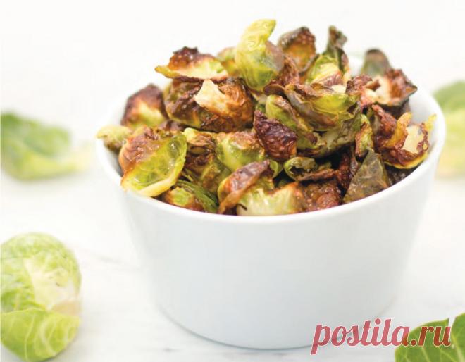 Лаймовые чипсы из брюссельской капусты
ОW редакция Сюзанна Райан перепробовала множество диет, чтобы сбросить вес, пока не пришла к кето . Она стала делиться своим личным опытом в блоге Keto Karma, который перерос в масштабное кето-сообщество. Сейчас в инстаграме более 340 тысяч подписчиков, , а ее «КЕТО. Большая кулинарная книга» стала бестселлером Amazon.com. Вот рецепт легких и хрустящих капустных чипсов […]
Читай дальше на сайте. Жми подробнее ➡