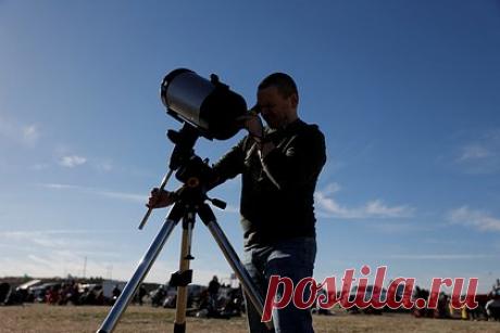 Миллионы жителей Земли увидят редкое явление. Ночью на 12 декабря произойдет затмение звезды Бетельгейзе астероидом, которое смогут увидеть миллионы жителей Земли. Редкое явление, которое продлится не более 15 секунд, можно будет наблюдать из Таджикистана, Армении, Турции, Греции, Италии, Испании, из штата Флориды в США и некоторых районов Мексики.