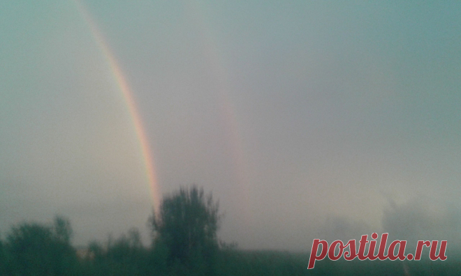 Впервые на Камчатке проливной дождь как на материке и две радуги на небе