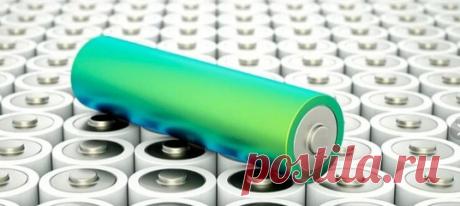 Фото echemi.com Развитие отрасли электрических автомобилей сдерживается несколькими факторами. Один из главных факторов – тяжелые, малоэффективные и небезопасные батареи. Несмотря на все ухищрения автопроизводителей их эволюция достигла пика. Требуется новое решение, более технологичное, способное обеспечить владельцам электрокаров настоящий уровень комфорта. И, похоже, оно уже появилось. В виде твердотельных литий-металлических батарей. Создание таких батарей имеет свою историю. Она началась…