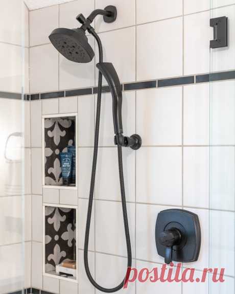 Historic SW Cottage - Farmhouse - Bathroom - Minneapolis - by Interiors by J. Curry | Houzz