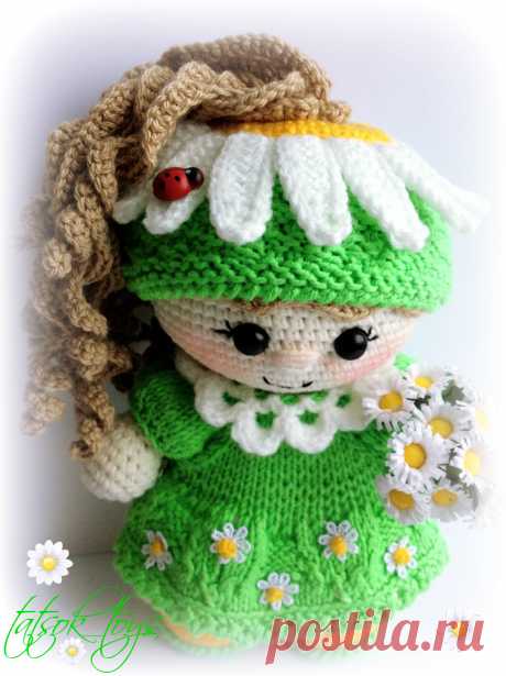PDF Пупс-малышка Ромашка. FREE amigurumi crochet pattern. Бесплатный мастер-класс, схема и описание для вязания амигуруми крючком. Вяжем игрушки своими руками! Куколка, кукла, doll, puppet, puppe, marioneta, fantoche, poupée, lalka. #амигуруми #amigurumi #amigurumidoll #amigurumipattern #freepattern #freecrochetpatterns #crochetpattern #crochetdoll #crochettutorial #patternsforcrochet #вязание #вязаниекрючком #handmadedoll #рукоделие #ручнаяработа #pattern #tutorial #häkeln #amigurumis #dolls