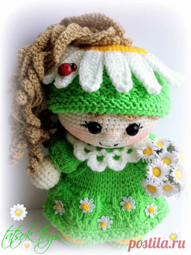 PDF Пупс-малышка Ромашка. FREE amigurumi crochet pattern. Бесплатный мастер-класс, схема и описание для вязания амигуруми крючком. Вяжем игрушки своими руками! Куколка, кукла, doll, puppet, puppe, marioneta, fantoche, poupée, lalka. #амигуруми #amigurumi #amigurumidoll #amigurumipattern #freepattern #freecrochetpatterns #crochetpattern #crochetdoll #crochettutorial #patternsforcrochet #вязание #вязаниекрючком #handmadedoll #рукоделие #ручнаяработа #pattern #tutorial #häkeln #amigurumis #dolls