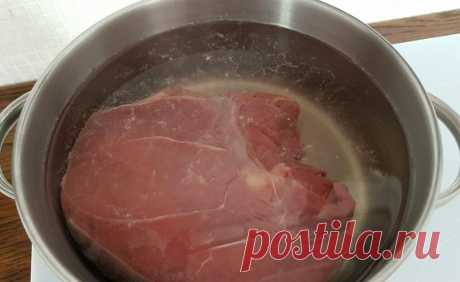 Повар из ресторана рассказал, для чего нужно замачивать мясо в холодной воде с сахаром и солью. Теперь делаю также | Рецепт дня | Яндекс Дзен