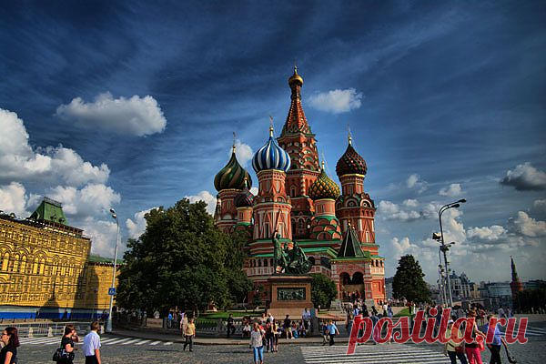 Покровский собор на Красной площади Москвы &#8211; Собор Василия Блаженного