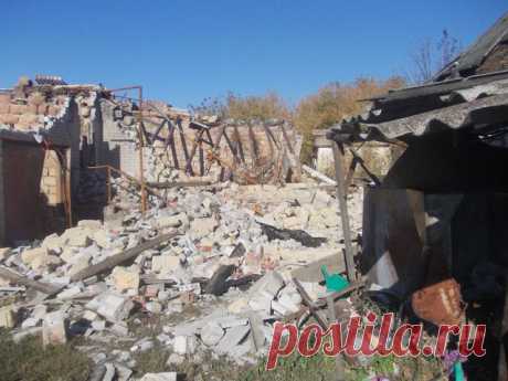 то что осталось от их дома.