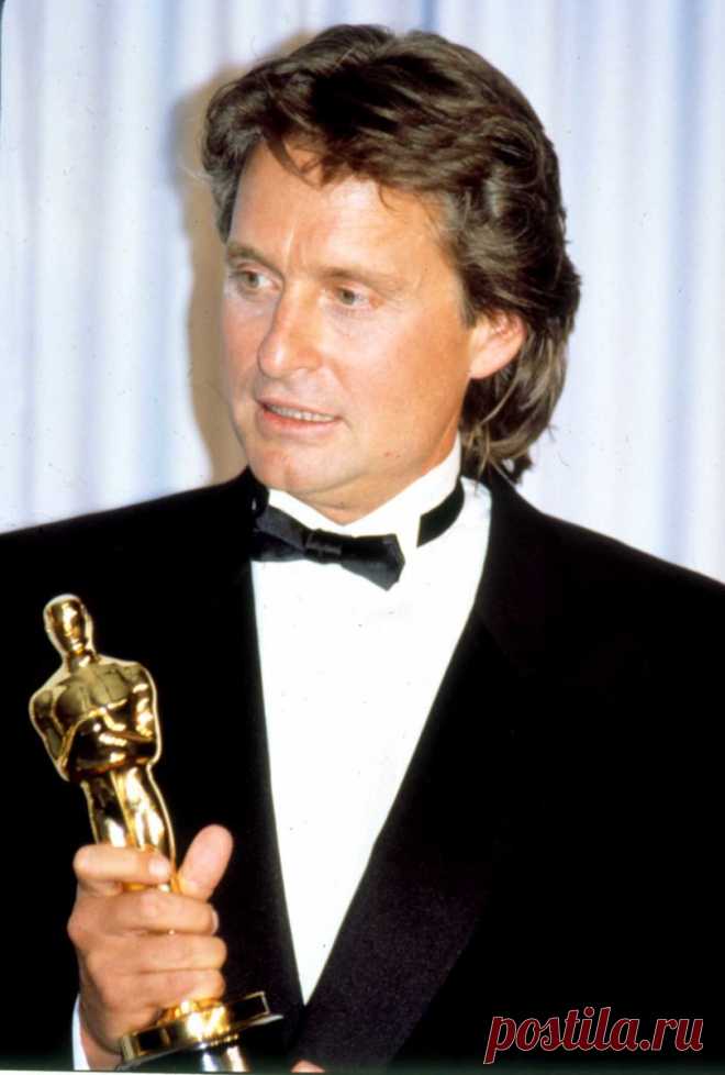 Майкл Дуглас и его первый и единственный «Оскар» («Уолл-стрит»), 1988 г.