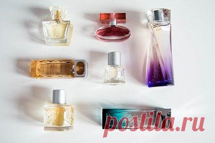 СК проверит Avon на предмет распространения листовок в поддержку ВСУ. СК проверит информацию о распространении компанией Avon листовок в поддержку ВСУ вместе со своей продукцией. Послание с благодарностью от украинских диверсантов получил житель Москвы, заказавший подарок жене. Экспертиза показала, что листовки содержат материалы, дискредитирующие деятельность ВС РФ на Украине.