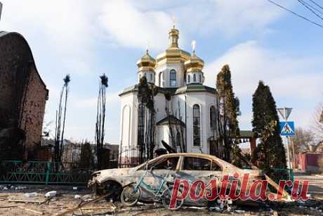 СБУ допросила полсотни человек во время обысков в зданиях УПЦ. Сотрудники Службы безопасности Украины (СБУ) допросили 50 человек во время обысков в зданиях Украинской православной церкви (УПЦ), в том числе с использованием полиграфа. Среди допрашиваемых, как заявили украинские спецслужбы, были как граждане Украины, так и России.