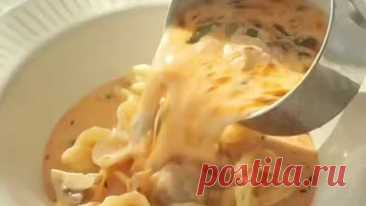 🥘 Сливочный суп с курицей и грибами