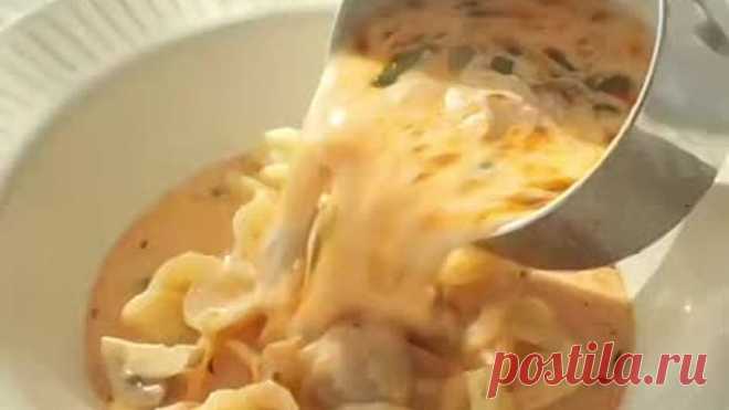 🥘 Сливочный суп с курицей и грибами