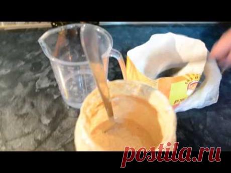 Домашний бездрожжевой хлеб на ржаной закваске.