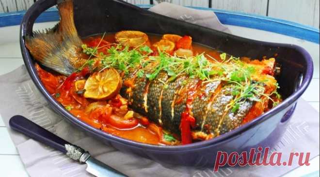 Рыба на подушке из овощей (Balık Buğulama)